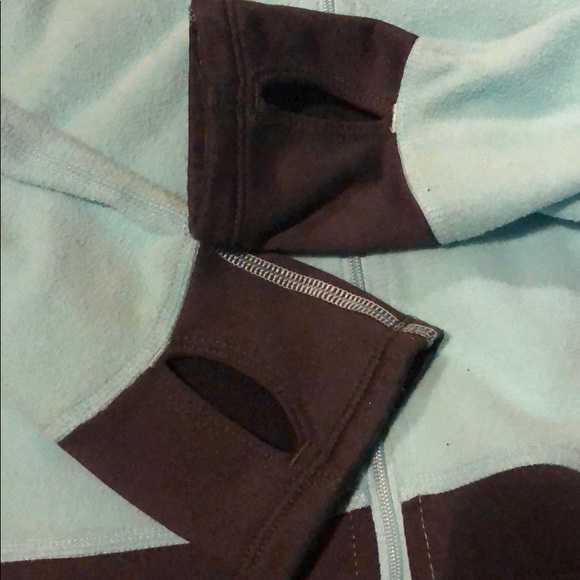 The North Face Light Blue Fleece - Picture 5 of 6